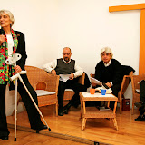 Inizia la serata con l’introduzione di Maria Cristina Koch, direttrice de La Casa di Vetro, sede dell’evento.